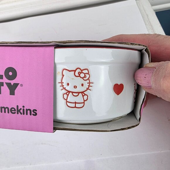 Sanrio Hello Kitty Set of 2 Ramekins NWT - Picture 2 of 4